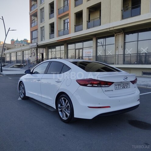 Hyundai Avante-17