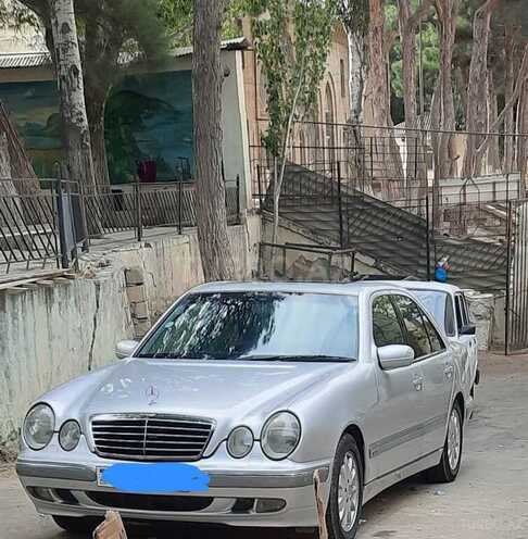Mercedes E 320 2001, 321,000 km - 3.2 l - Bakı