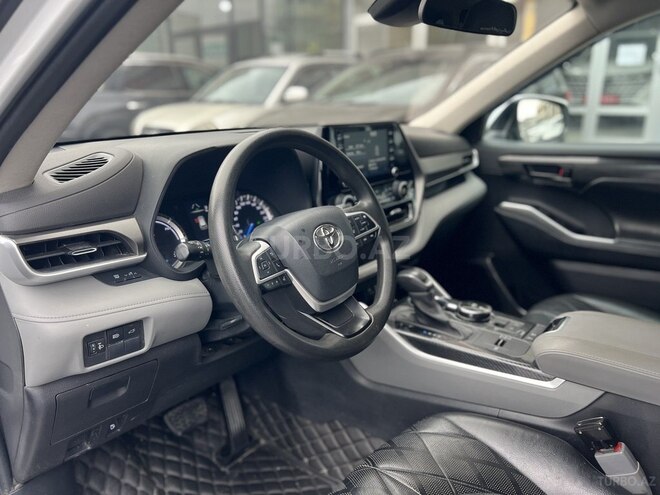 Toyota Highlander-6