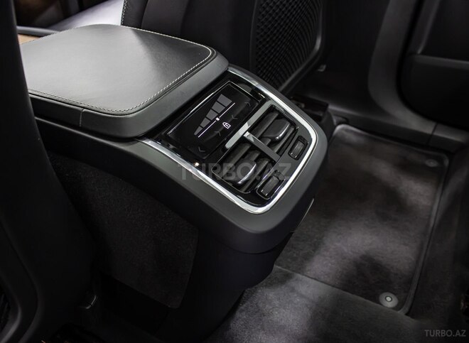 Volvo XC90 2019, 68,320 km - 2.0 l - Bakı