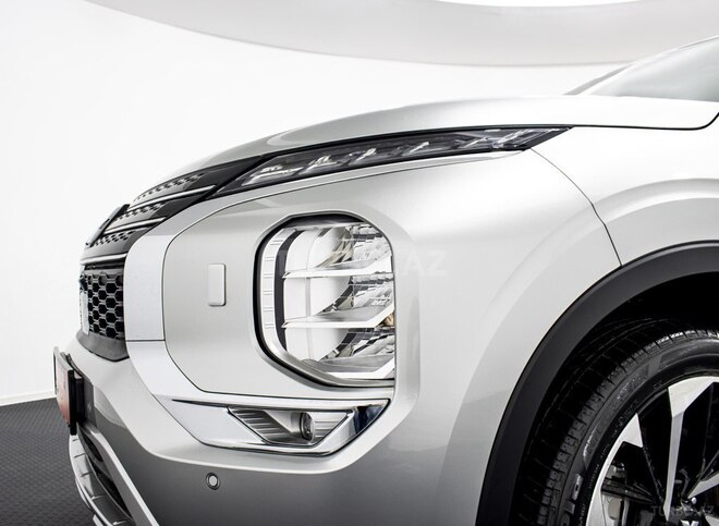 Mitsubishi Outlander 2024, 0 km - 2.5 l - Bakı