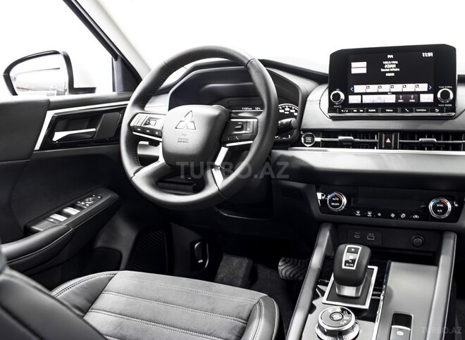 Mitsubishi Outlander 2024, 0 km - 2.5 l - Bakı
