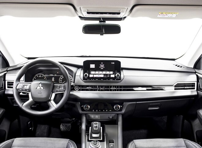 Mitsubishi Outlander 2024, 0 km - 2.5 l - Bakı