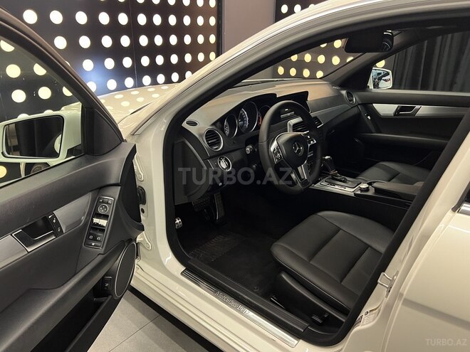 Mercedes C 250 2014, 137,000 km - 1.8 л - Bakı