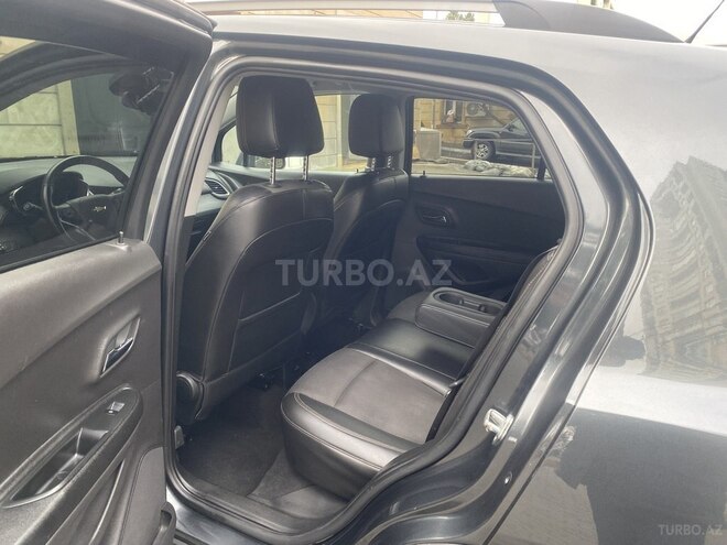 Chevrolet Trax-11