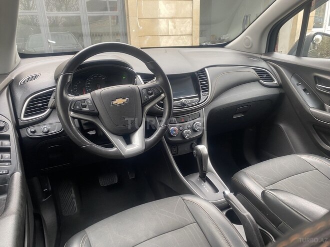 Chevrolet Trax-8