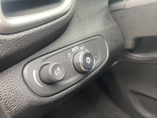 Chevrolet Trax-15