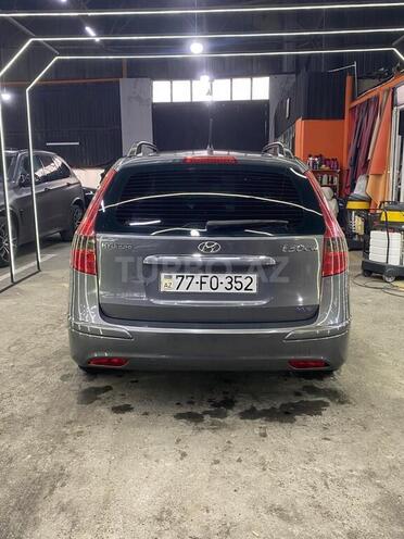 Hyundai i30 2010, 320,000 km - 1.6 л - Bakı