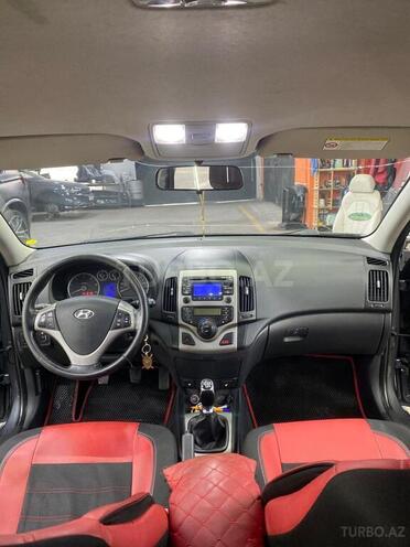 Hyundai i30 2010, 320,000 km - 1.6 л - Bakı