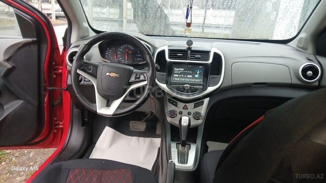 Chevrolet Aveo-8