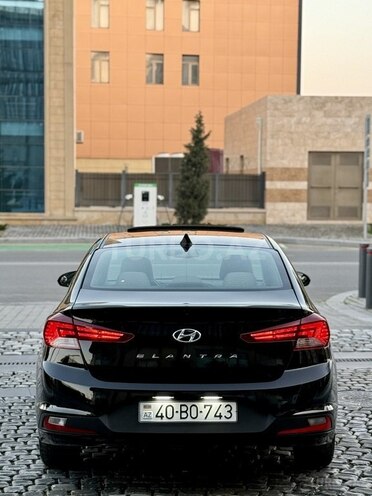 Hyundai Elantra 2020, 81,000 km - 2.0 л - Bakı