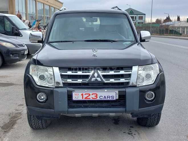 Mitsubishi Pajero-1