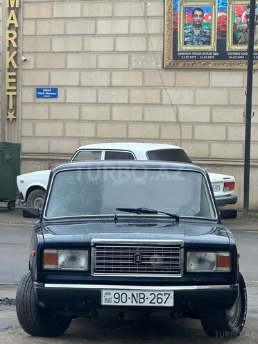 LADA (VAZ) 2107 2011, 93,000 km - 1.6 l - Salyan