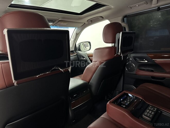 Lexus LX 570-26