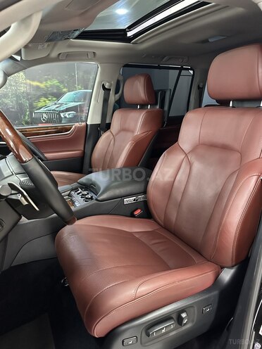 Lexus LX 570-6