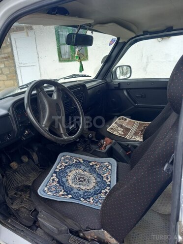 LADA (VAZ) Niva 2014, 211,659 km - 1.7 л - Yardımlı