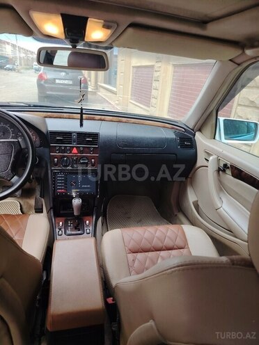 Mercedes C 230 1999, 250,000 km - 2.3 l - Bakı