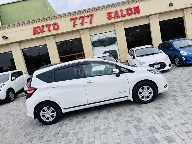 Nissan Note-4
