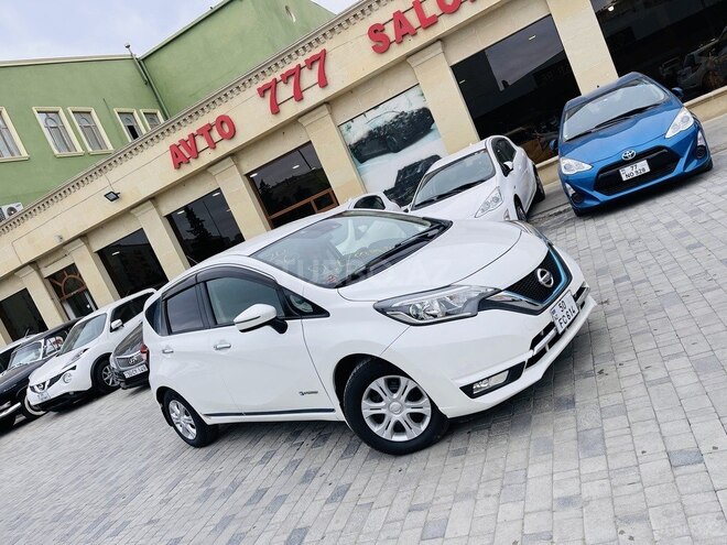 Nissan Note-2