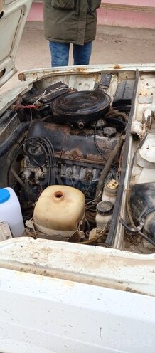 LADA (VAZ) 2107 2000, 99,456 km - 1.6 l - Salyan