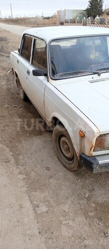 LADA (VAZ) 2107 2000, 99,456 km - 1.6 l - Salyan