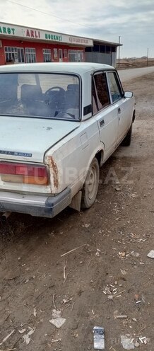 LADA (VAZ) 2107 2000, 99,456 km - 1.6 l - Salyan