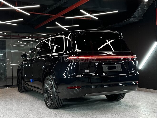 Li Auto L9 2025, 0 km - 1.5 l - Bakı