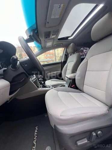 Hyundai Elantra 2017, 110,000 km - 2.0 l - Bakı
