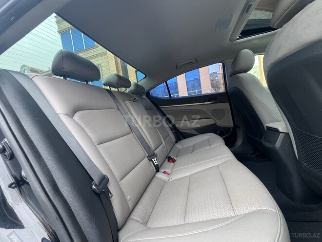 Hyundai Elantra 2017, 110,000 km - 2.0 l - Bakı