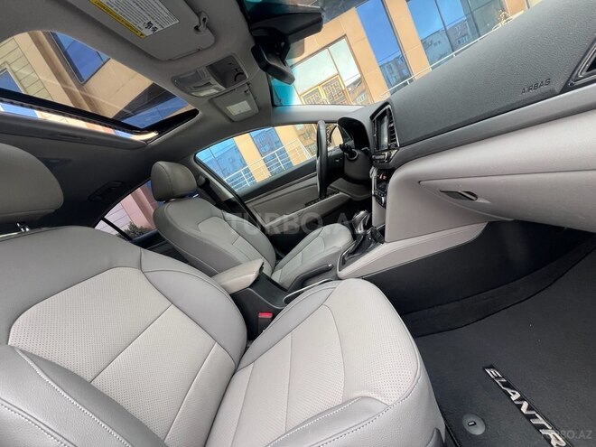 Hyundai Elantra 2017, 110,000 km - 2.0 l - Bakı
