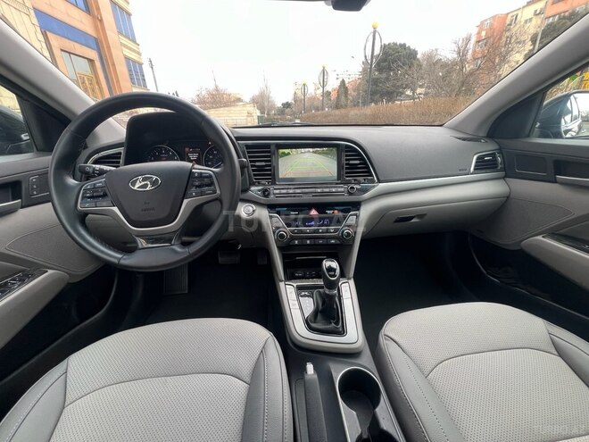 Hyundai Elantra 2017, 110,000 km - 2.0 l - Bakı