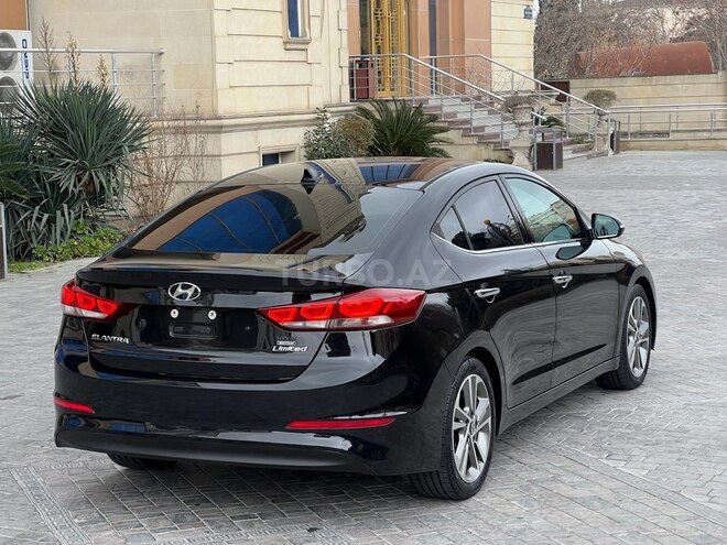 Hyundai Elantra 2017, 110,000 km - 2.0 l - Bakı
