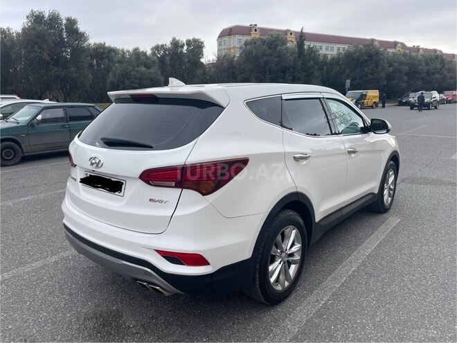 Hyundai Santa Fe-4