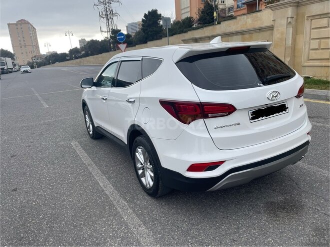 Hyundai Santa Fe-5