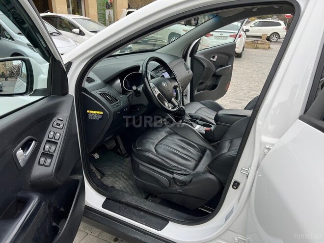 Hyundai ix35-16