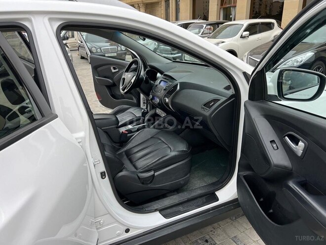 Hyundai ix35-14