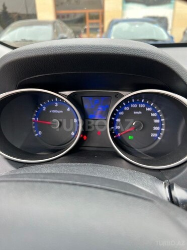 Hyundai ix35-18