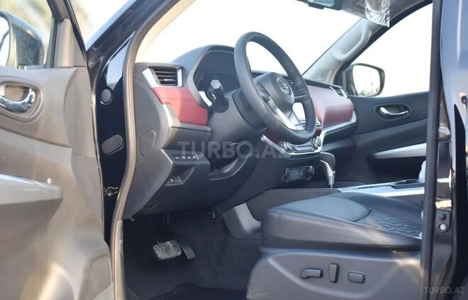 Nissan Xterra-5
