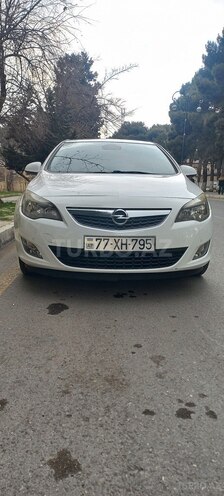 Opel Astra 2011, 198,000 km - 1.3 л - Bakı