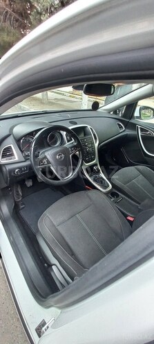 Opel Astra 2011, 198,000 km - 1.3 л - Bakı