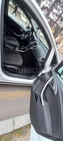 Opel Astra 2011, 198,000 km - 1.3 л - Bakı