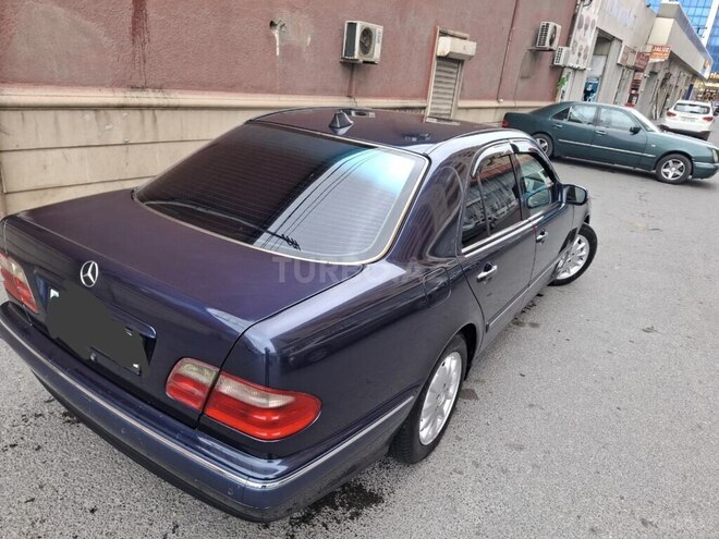 Mercedes E 240 1999, 343,400 km - 2.4 l - Bakı