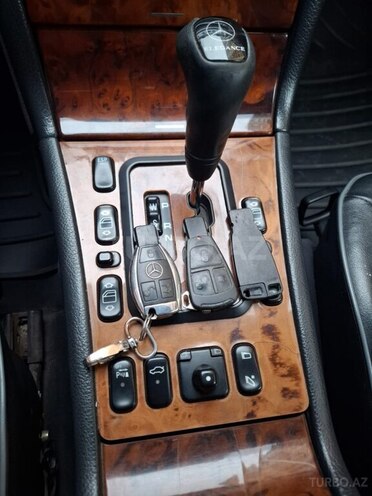 Mercedes E 240 1999, 343,400 km - 2.4 l - Bakı