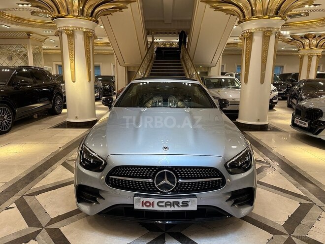 Mercedes E 200-1