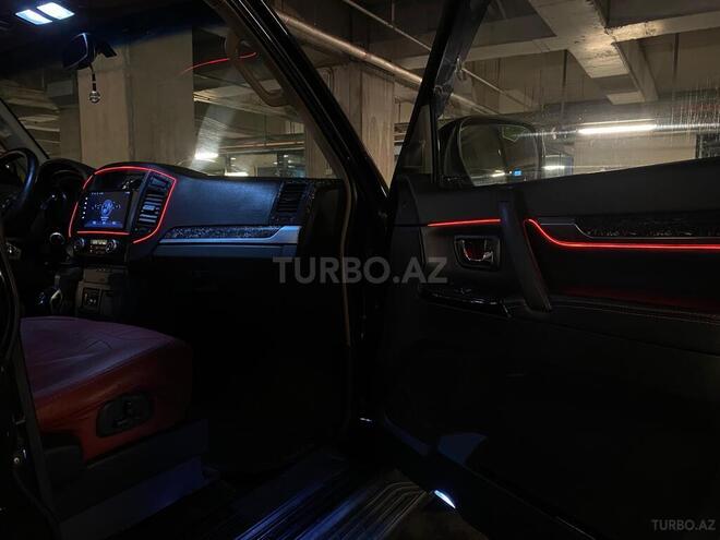 Mitsubishi Pajero 2008, 238,000 km - 3.0 l - Bakı