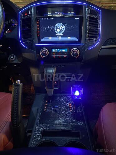 Mitsubishi Pajero 2008, 238,000 km - 3.0 l - Bakı