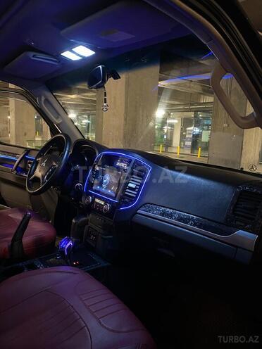 Mitsubishi Pajero 2008, 238,000 km - 3.0 l - Bakı