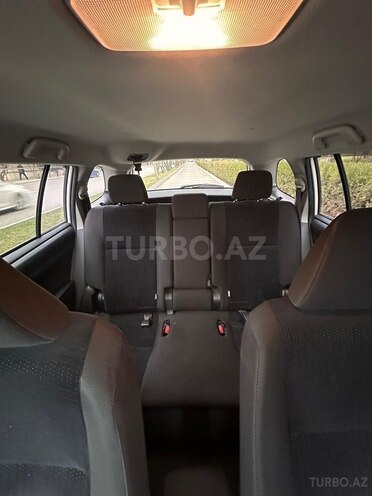 Toyota Corolla Fielder-9