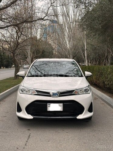 Toyota Corolla Fielder-1