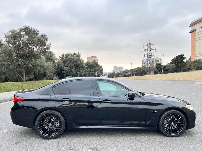 BMW 530e 2022, 33,000 km - 2.0 l - Bakı